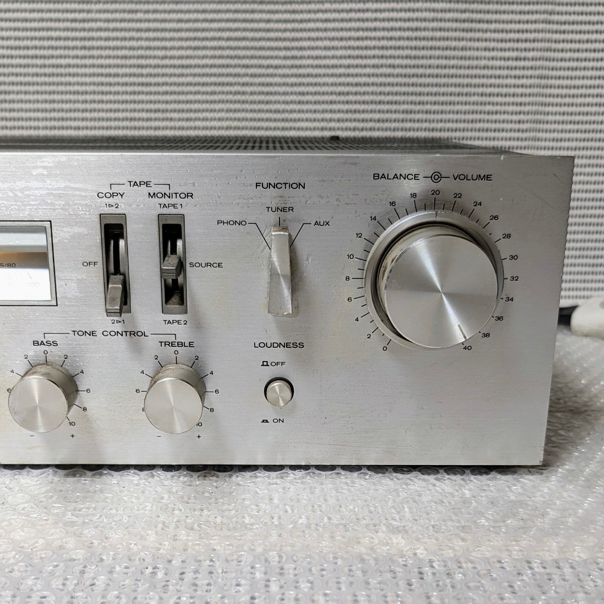 1円 当時物 日立製作所 Lo-D STEREO STEREO AMPLIFIER HA-330 ローディー プリメインアンプ HA-330 通電のみ確認 動作未確認 現状品_画像3