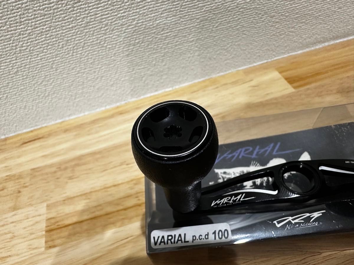 DRT VARIAL p c d 100 Black 左巻き用センターナット付 DRT VARIAL p c d 100 Black 左巻き用センターナット付