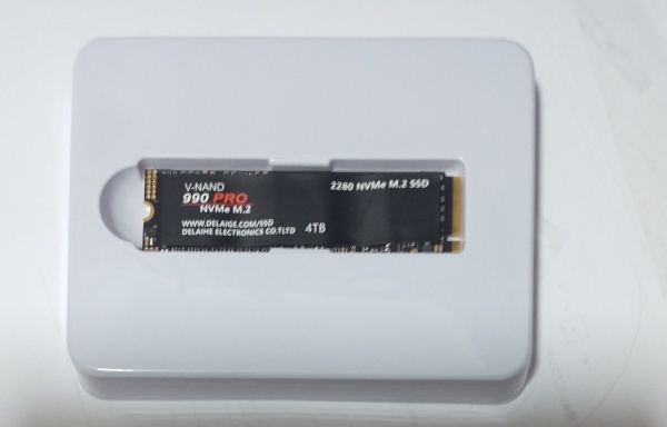 ほぼ未使用 M.2 2280 NVMe SSD 4TB