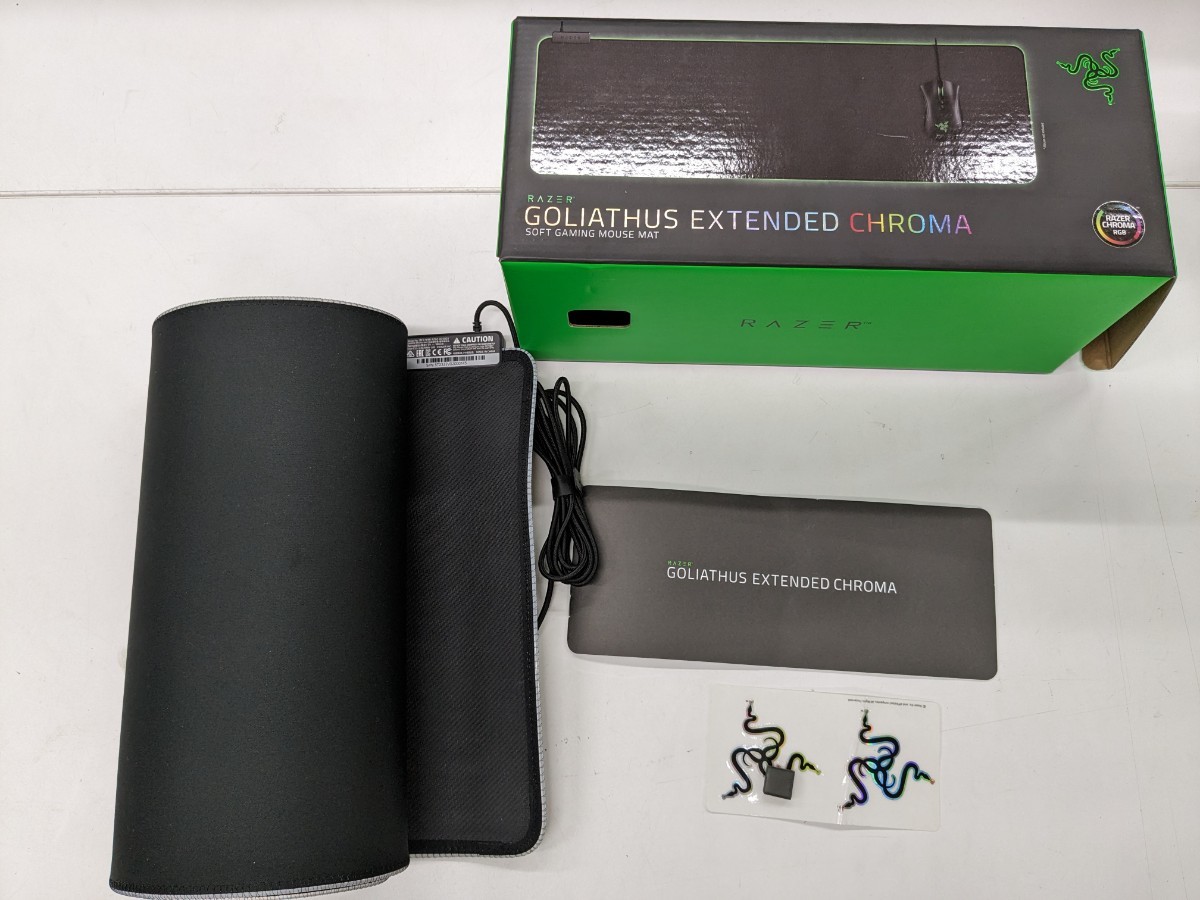 0602u1914 Razer Goliathus Chroma Extended ゲーミングマウスパッド マウスパッド RGBライト対応 RZ02-02500300-R3M1 ※同梱不可の画像1