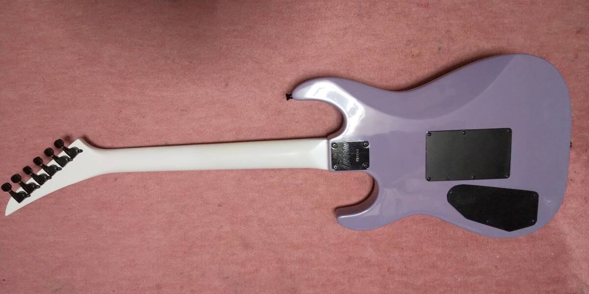 CUSTOM S-S-H バイオレット 通常のストラトでは出す事が出来ない音が出せる!!の画像7