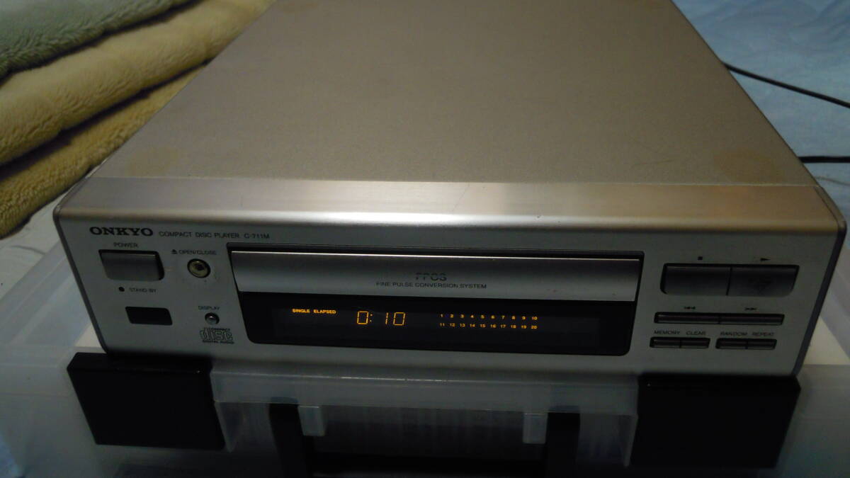 ONKYO 小型CDプレーヤ　C-711M　ＣＤ/CD-Rテスト済_画像1