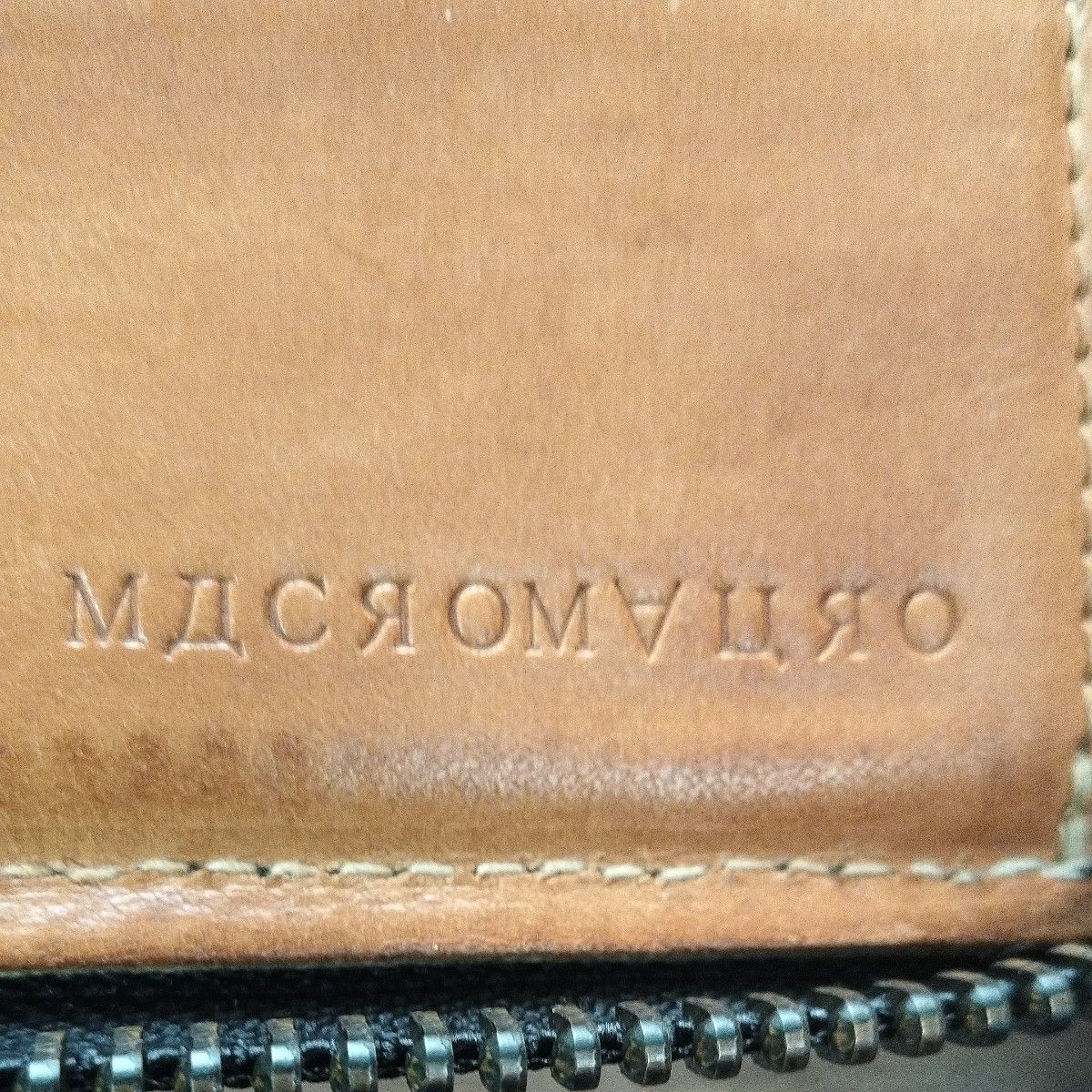 MACROMAURO　(マクロマウロ)　二つ折り財布 黒