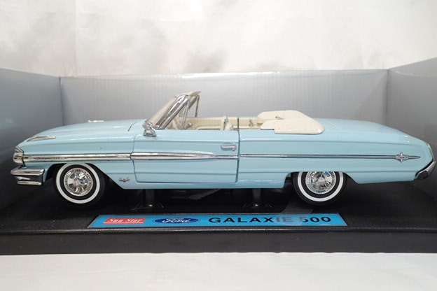 2037[M]箱付◆Sun Star サンスター◆1/18/‘64 Ford GALAXY 500/フォード/ギャラクシー/Classic Models/1421/ヴィンテージ/ミニカー_画像3