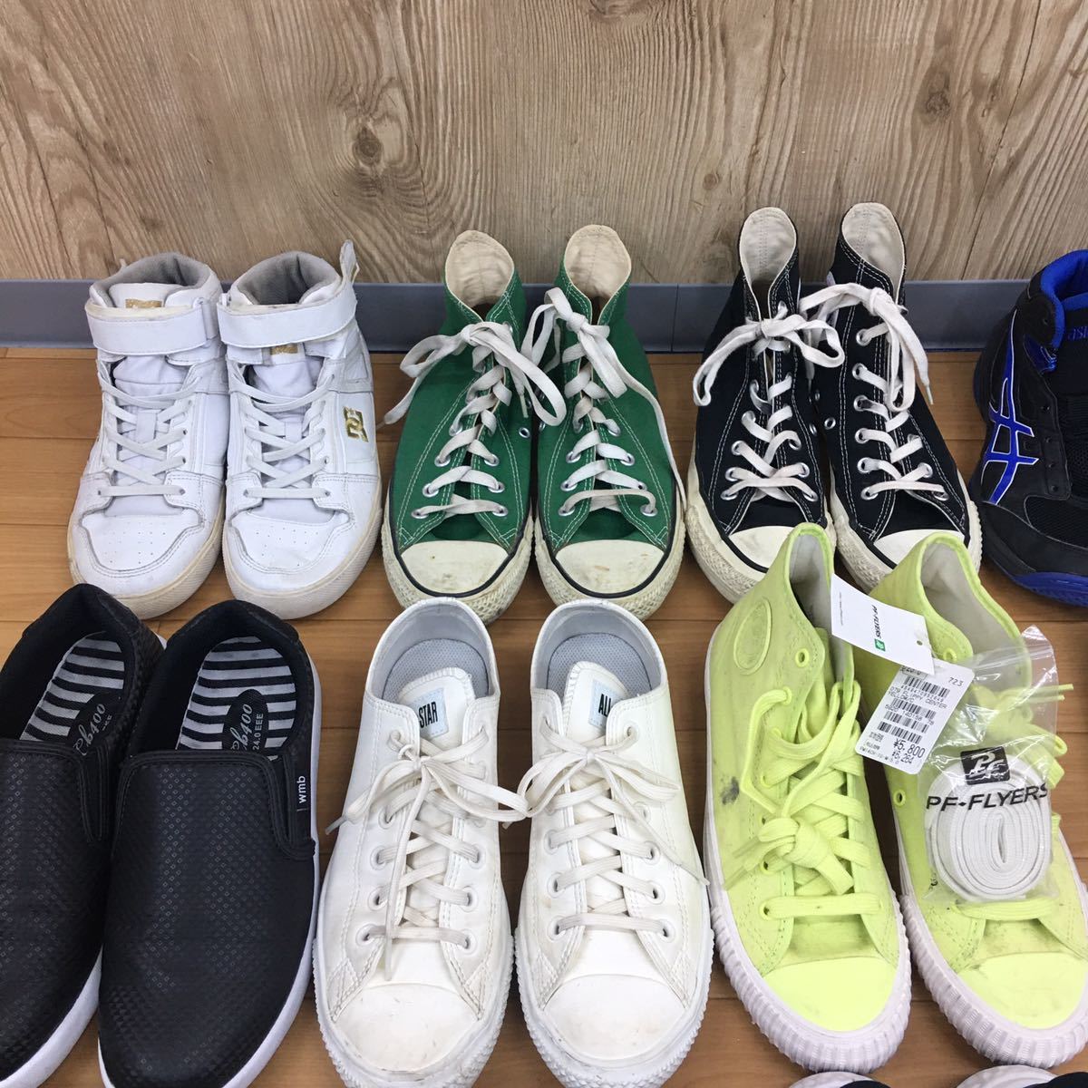 □2-55② 男の子 キッズ ジュニア シューズ まとめ 30点 19㎝〜24、5㎝ 運動靴 スニーカー ブランド adidas NIKE アディダス ナイキ プーマ_画像3