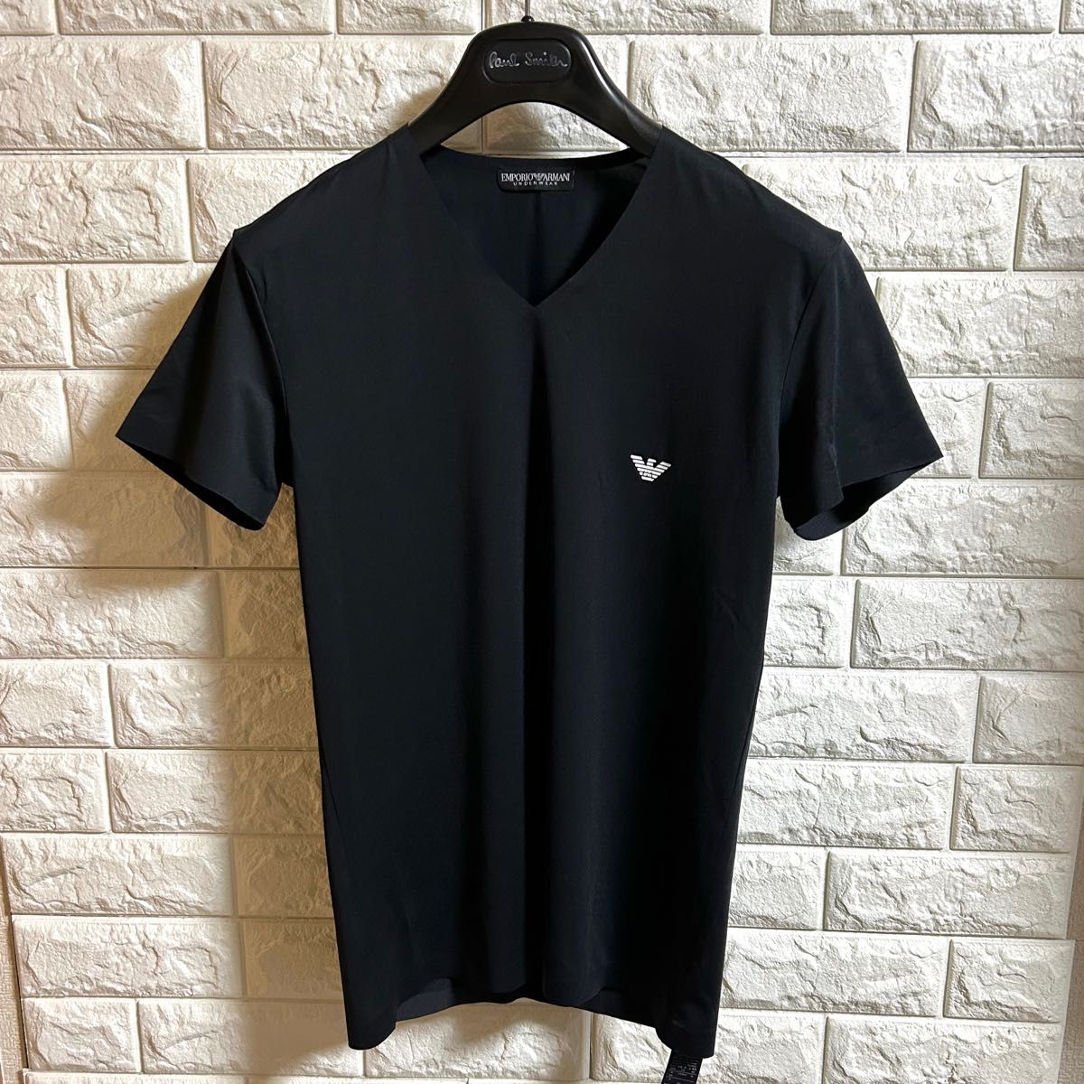 EMPORIO ARMANI アルマーニ ／Ｖネック スポーティー ストレッチTシャツ Mサイズ