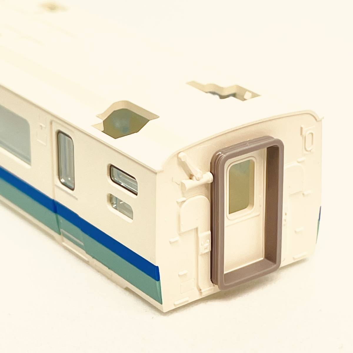 TOMIX モハ485-1013 ボディ+ガラス 1両分入り 98833 JR 485系特急電車(上沼垂運転区・T5編成・はくたか)基本セットからのバラシ_画像1