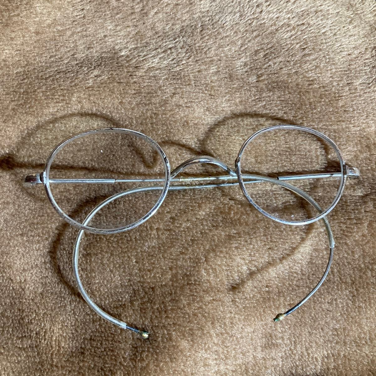 1930〜40年代のアメリカ製の貴重なメガネです。