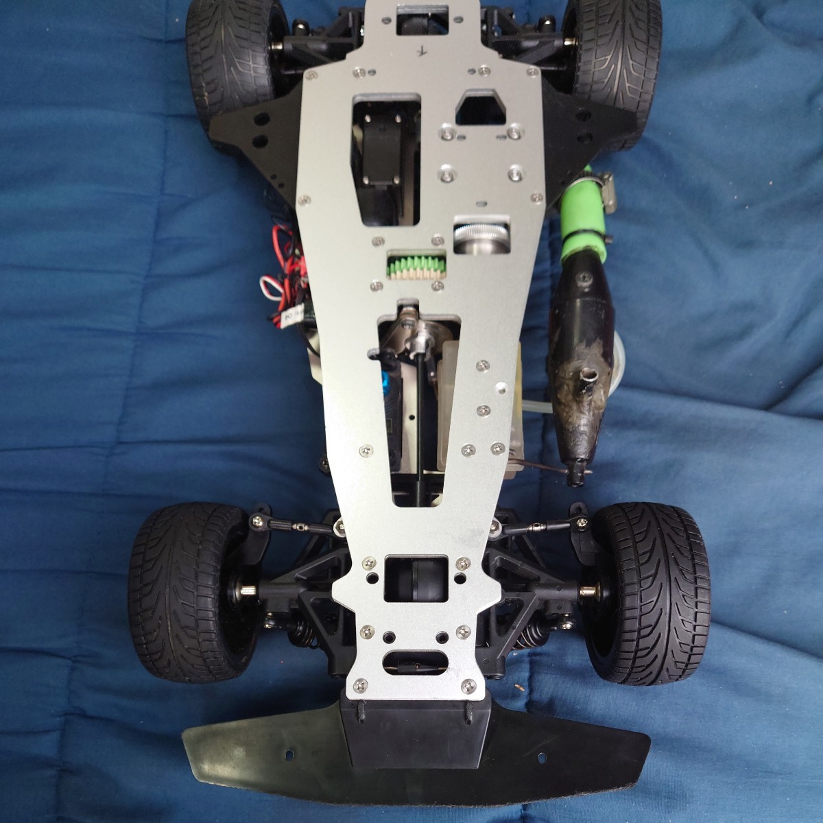  service being completed out of print Kyosho KYOSHO FW03 SUPER10 2 Speed specification unrunning chassis Calsonic GT-R OS MAX10FP Futaba 3PK unrunning chassis 