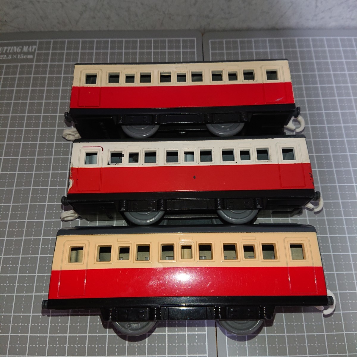 プラレール トーマス 客車 赤色 3両セット【まとめて大量出品中】の画像2