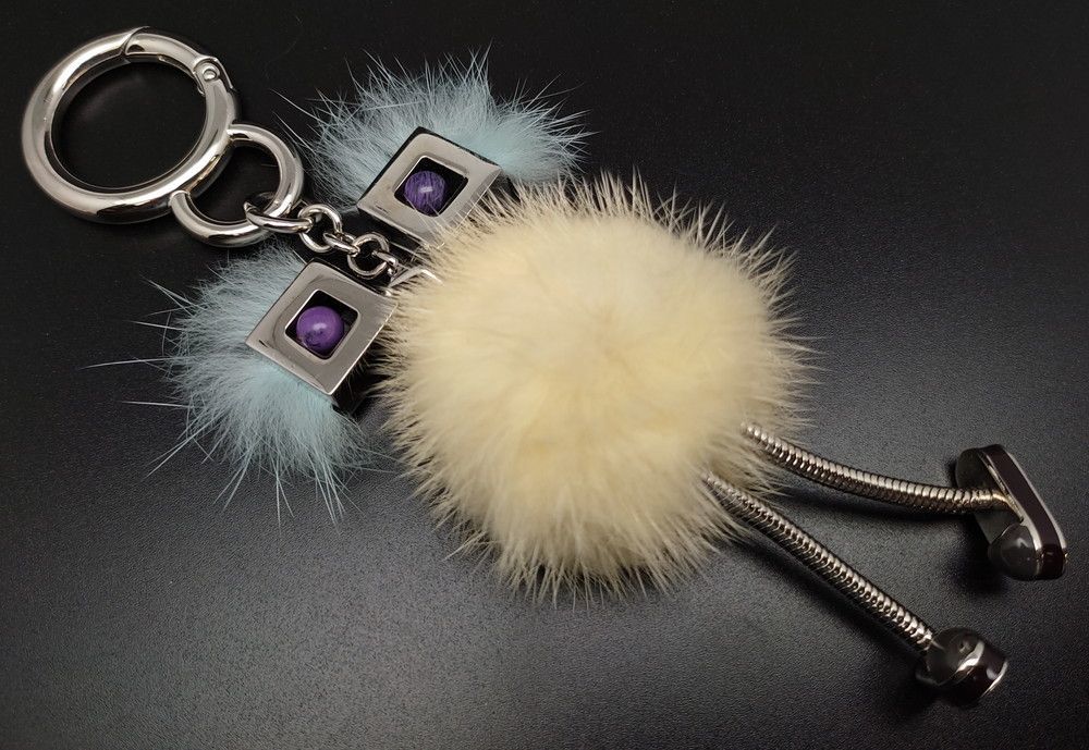  Fendi key holder fur Monstar FENDI*3101/ west . place shop 