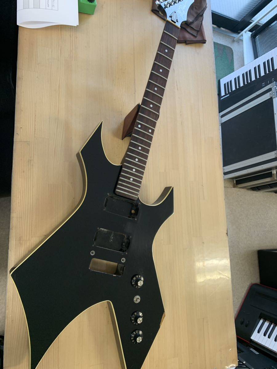 B.C.Rich ボディ・ペグのみ エレキギター ジャンク_画像1