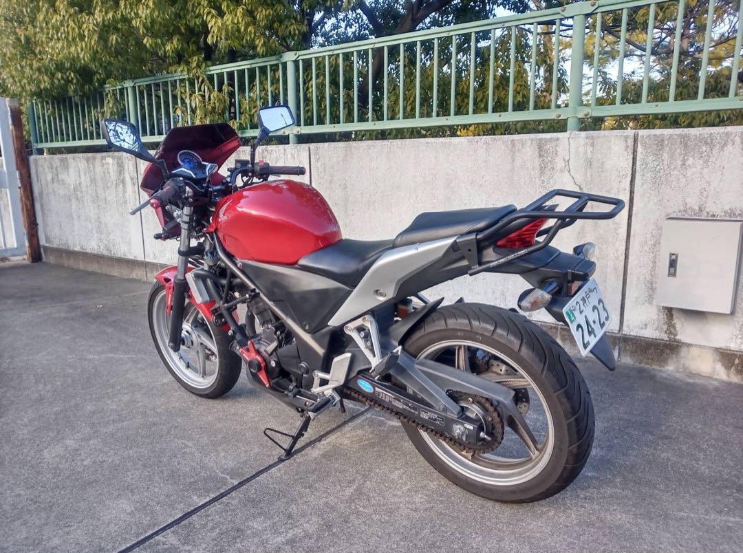 【自賠責付き】ホンダ　CBR250R　250cc　バイク　中型　MT　カスタム_画像2
