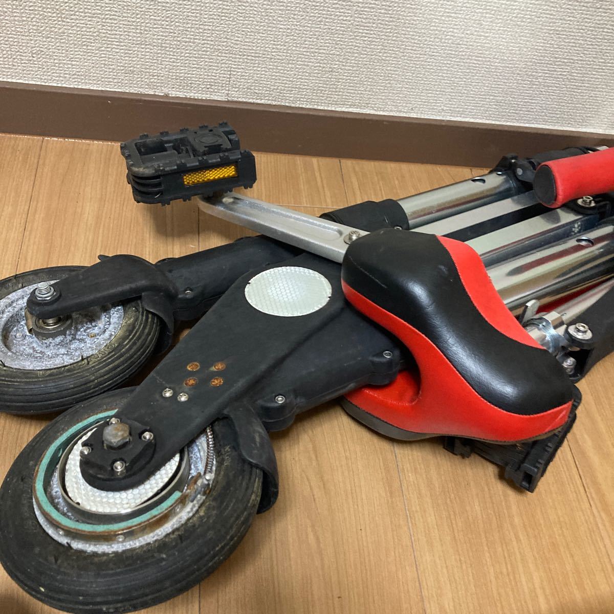 A-RideX？ 折り畳み自転車　コンパクト アウトドア 携帯自転車　_画像4