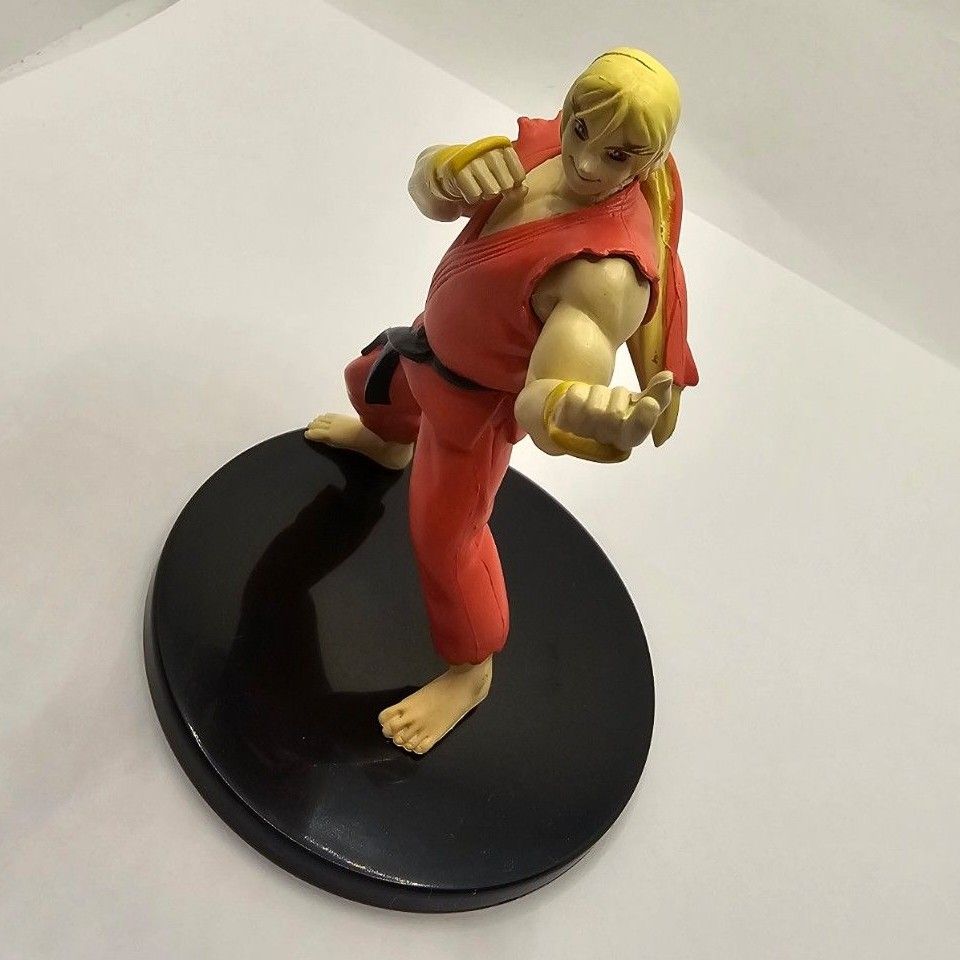 ストリートファイター ケン KEN ケン・マスターズ フィギュア ストリートファイター ケン KEN ケン・マスターズ フィギュア