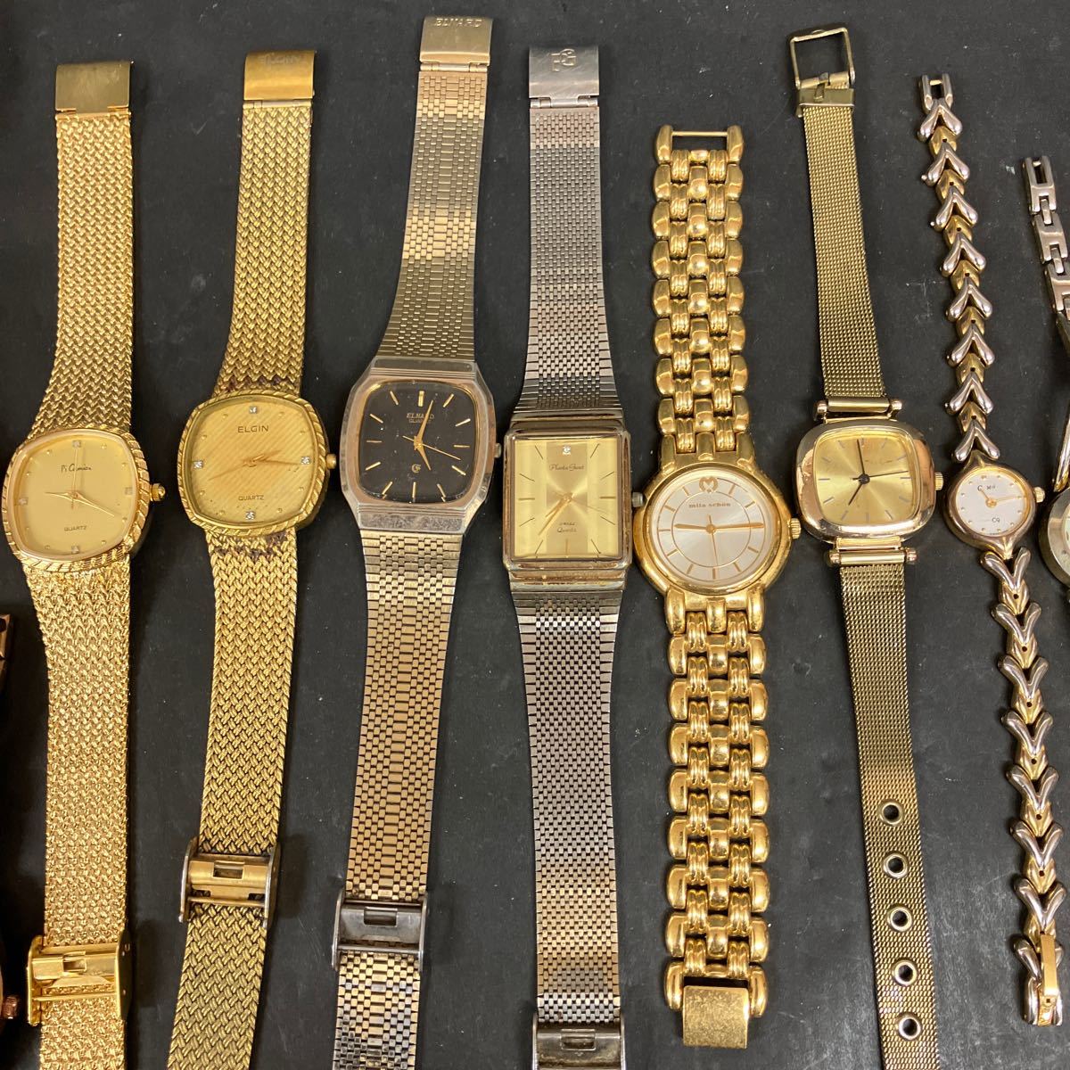 Z1214 ゴールドカラーのみ 腕時計 37本 約1.4kg 大量 SEIKO CITIZEN ELGIN CASIO TECHNOS 等 まとめてセット 大量 動作未確認 ジャンク_画像3