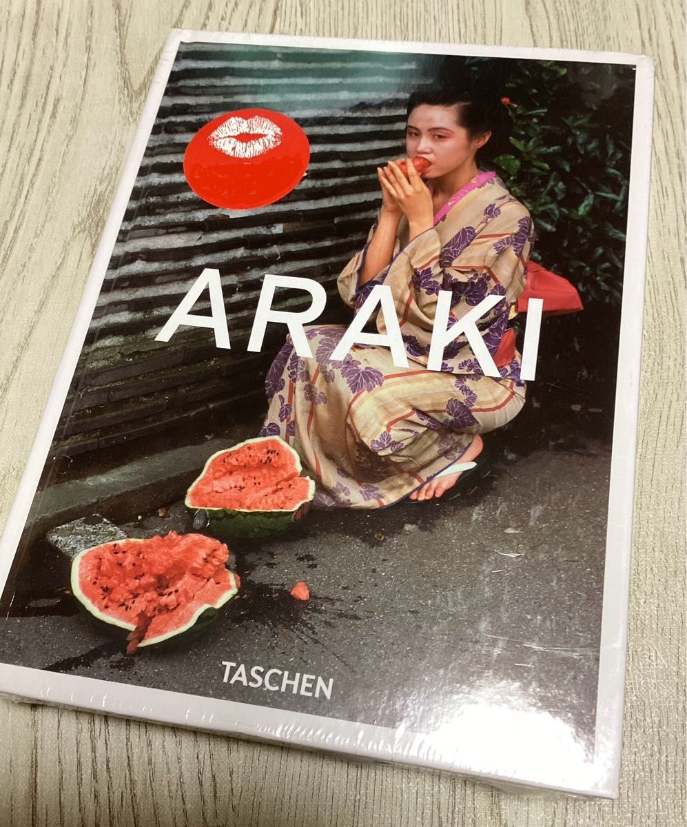 『ARAKI』荒木経惟　写真集　海外版（ハードカバー）【未開封新品】