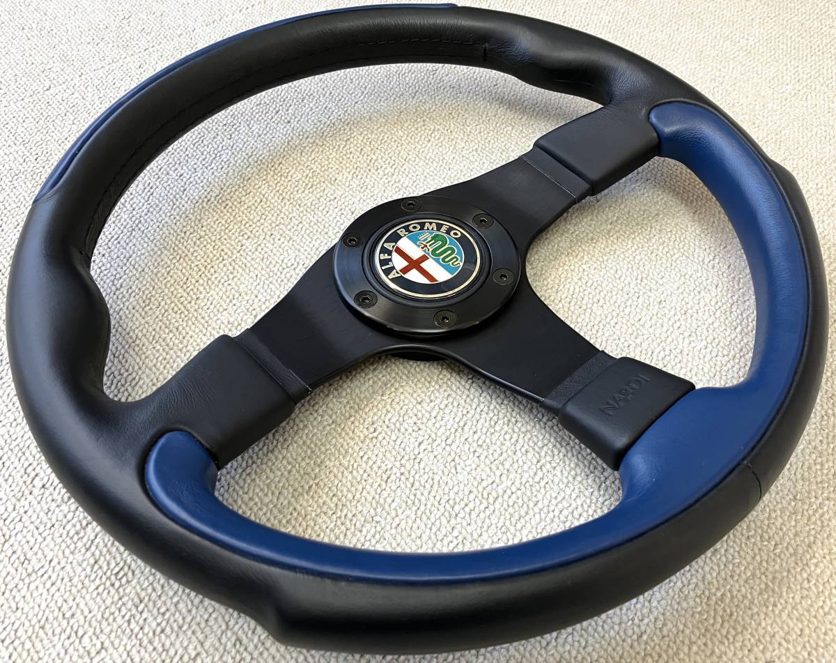 【美品】NARDI ナルディ ステアリング アルファロメオ ホーンボタン/MOMO/モモ/75/147/155/156/159/164/916/GTV/スパイダー/ミト/ジュリア_画像3