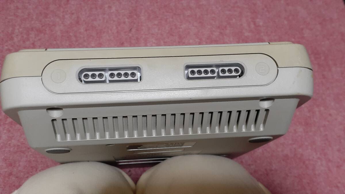 ◇　ＳＦＣ　【スーパーファミコン本体のみ　前期型　3/①　コンデンサー交換/オーバーホール済】動作保証_画像6