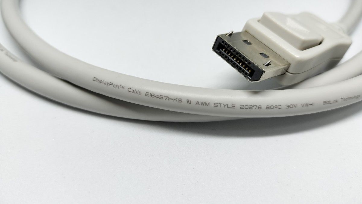 DisplayPort ディスプレイポートケーブル（1.3m） 3本セット