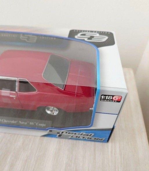 マイスト　シボレー　ノヴァ　1/18　Maist　Chevrolet　Nova