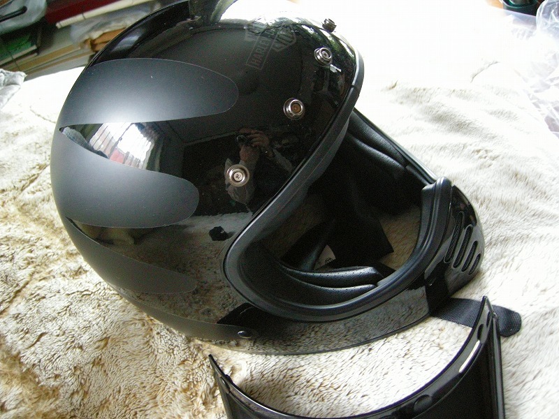 ハーレー純正 ヘルメット ＸＸＬ スティンガー 黒半マット BELL バイザー付き の画像2