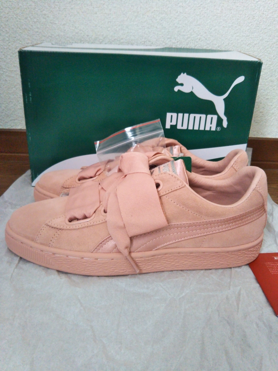 新品タグ付き PUMA スウェード ハート EP ウィメンズ 24.5cm スニーカー 靴