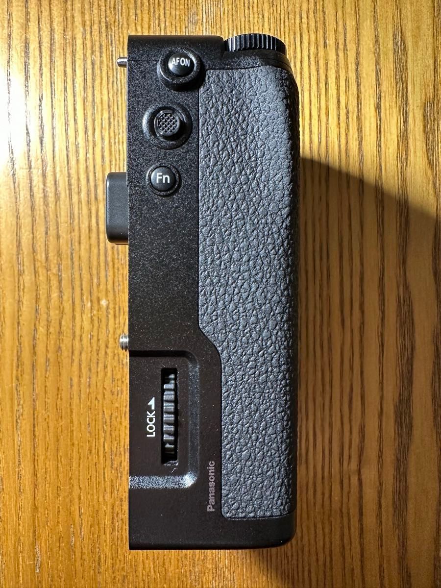 DMW-BGS5 バッテリーグリップ Panasonic LUMIX 縦グリップ (DC DMW-BGS5 バッテリーグリップ Panasonic LUMIX 縦グリップ (DC