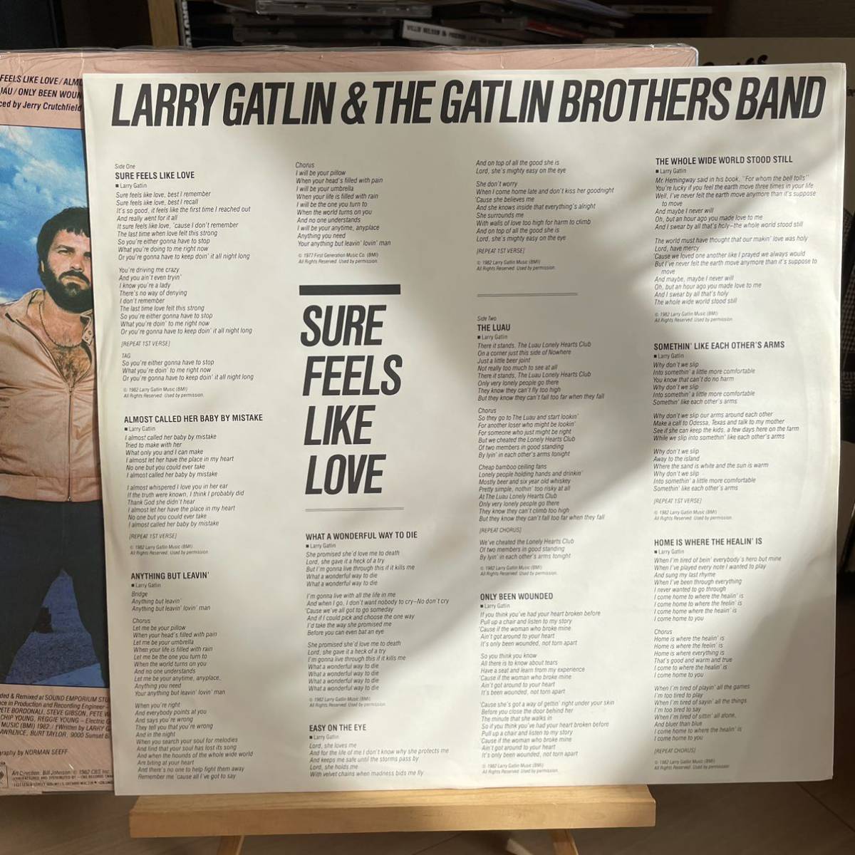 【US盤Org.】Larry Gatlin & The Gatlin Brothers Band Sure Feels Like Love (1982) Columbia FC 38135 シュリンク_画像3