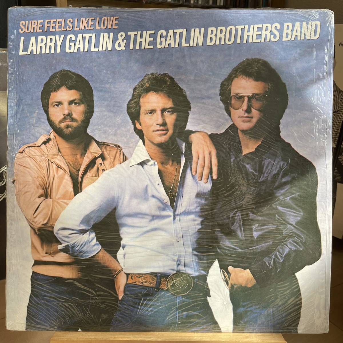 【US盤Org.】Larry Gatlin & The Gatlin Brothers Band Sure Feels Like Love (1982) Columbia FC 38135 シュリンク_画像1