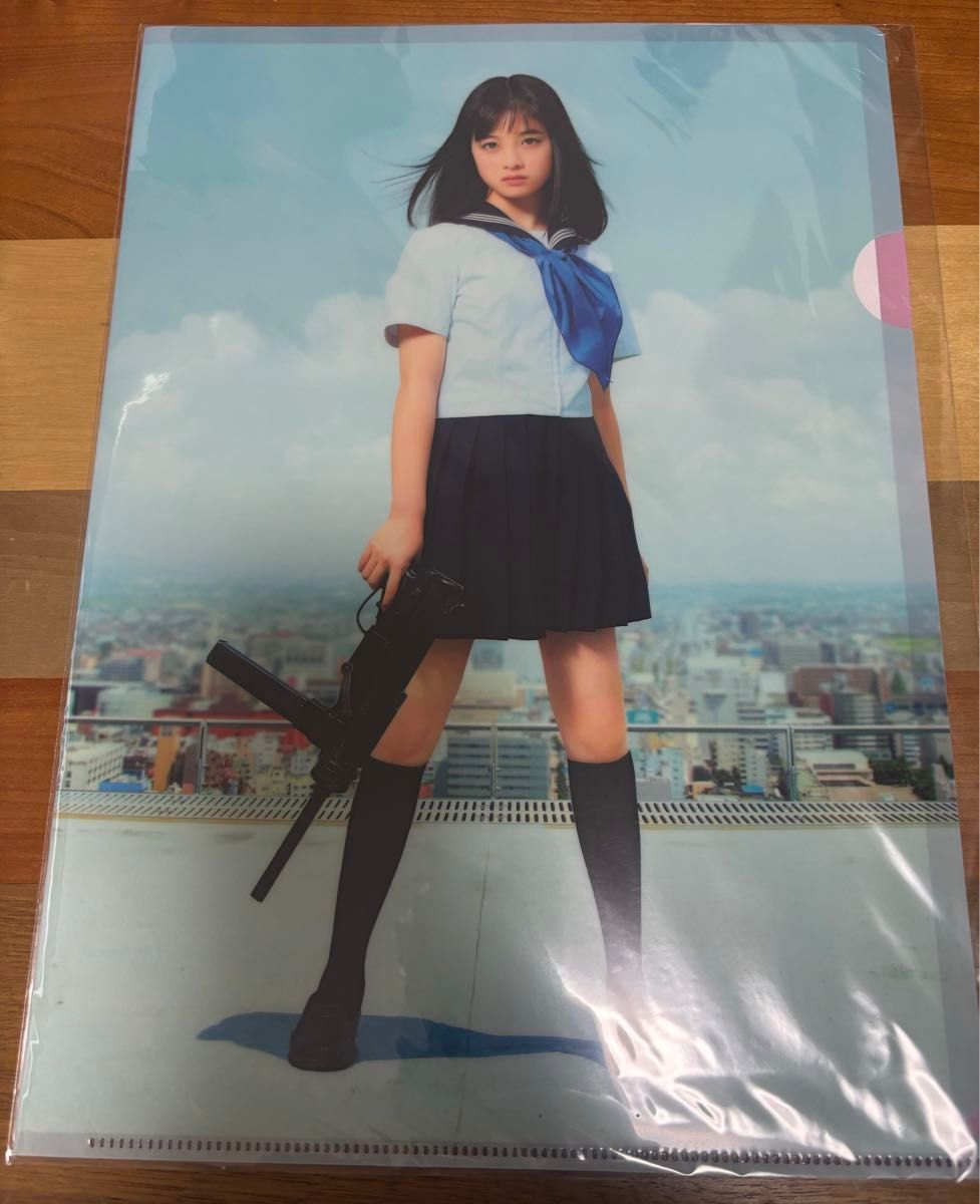 橋本環奈 セーラー服と機関銃 クリアファイル 下敷き ポスト 橋本環奈 セーラー服と機関銃 クリアファイル 下敷き ポスト