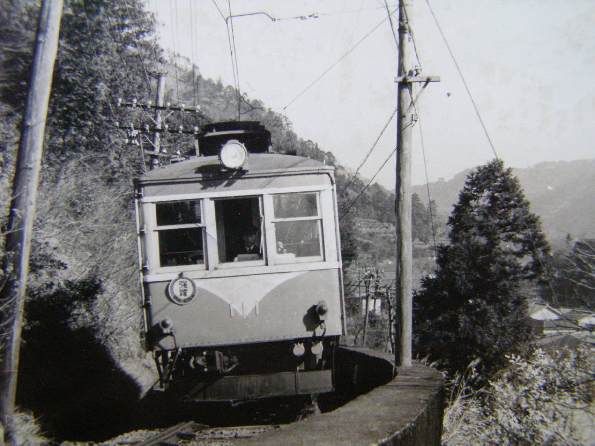 (J51)551 写真 古写真 電車 鉄道 鉄道写真 箱根登山鉄道 111号 強羅行 昭和34年2月3日 湯本付近 はがれた跡が薄くなっています_画像2