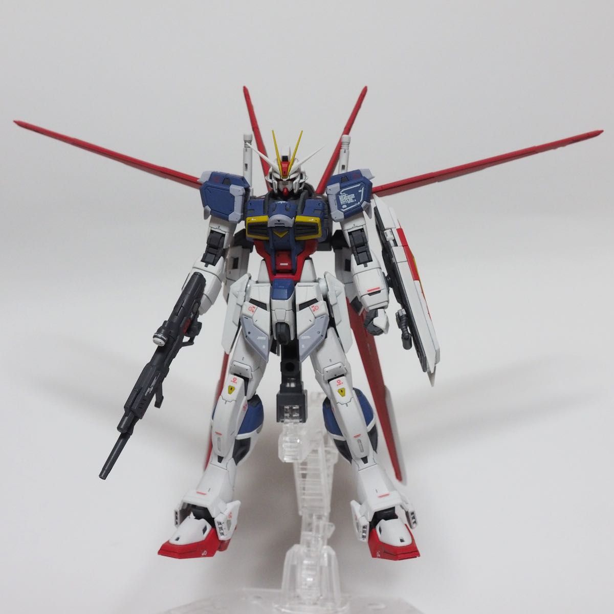 RG 1/144 フォースインパルスガンダムSpecⅡ 塗装済完成品 RG 1/144 フォースインパルスガンダムSpecⅡ 塗装済完成品