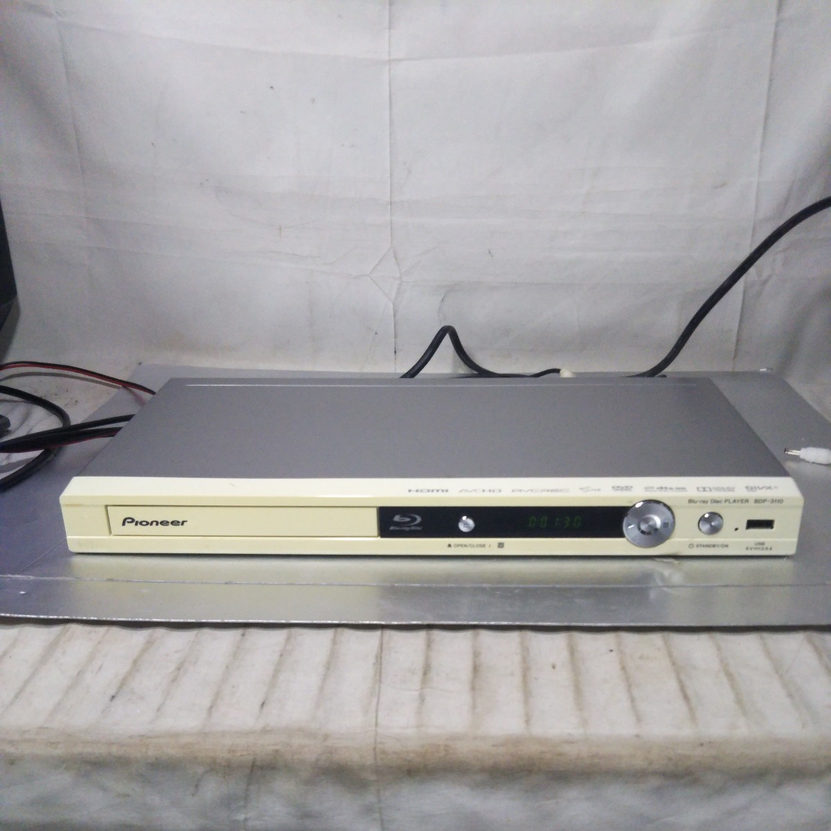 送料無料(AM381)Pioneer　パイオニア　ブルーレイディスクプレイヤー　BDP-3110ーW