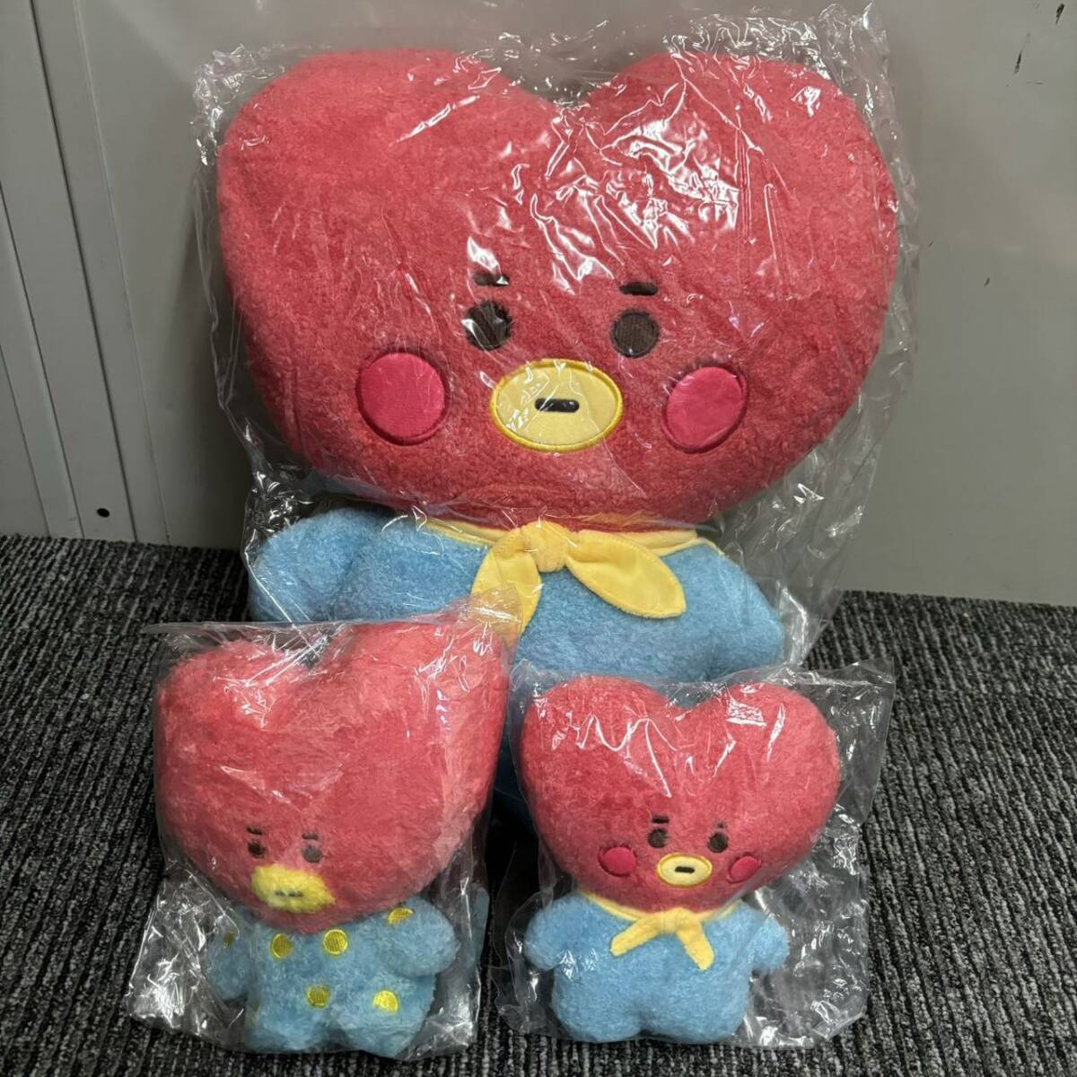 ★タグ付き★　BTS BT21(防弾少年団) 公式 TATA タタ　グッズ 大量まとめ売りセット ぬいぐるみ キーホルダー タオルなど_画像2