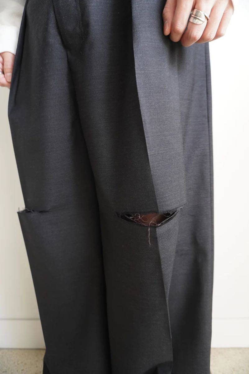 ANCELLM アンセルム 2024 SS 新作 新品 WOOL DAMAGE WIDE SLACKS スラックス サイズ1 チャコール 人気 即完 デニム シャツ_画像5