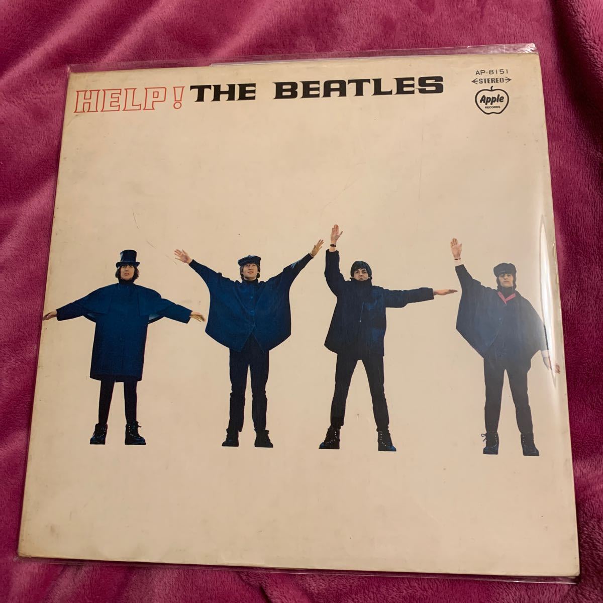 Beatles / help / lp / All Songs Прослушиваемые / Красная тарелка / Хорошая доска шума / Apple / The Beatles Help / Jester