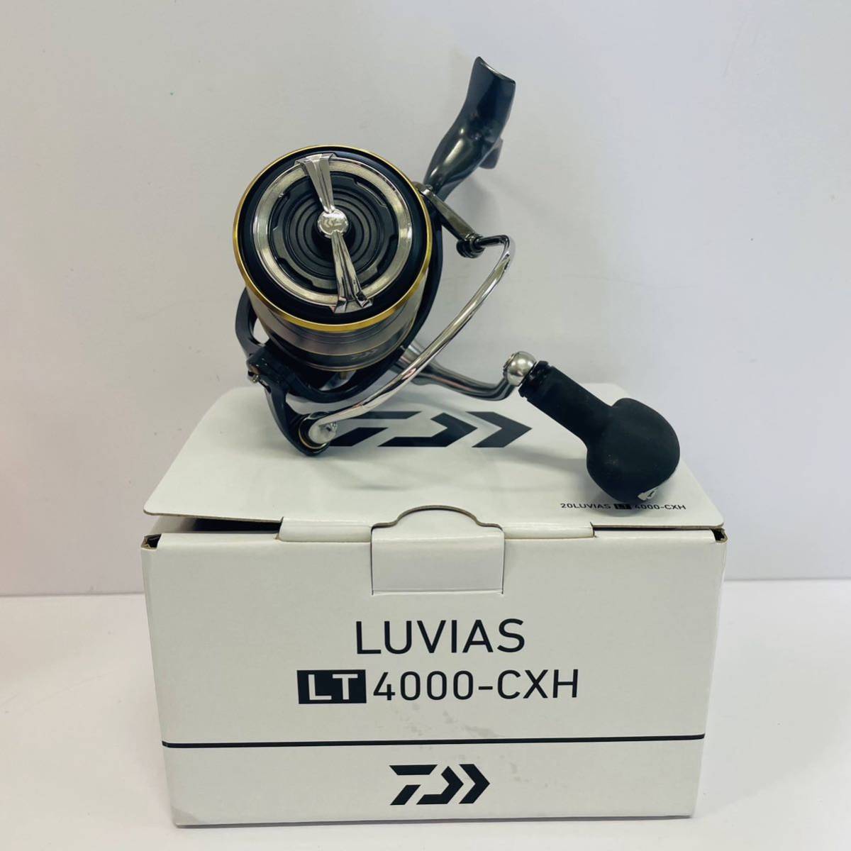 DAIWA　ダイワ 20 ルビアス LT4000-CXH 　付属品あり i16956 60サイズ発送 _画像1