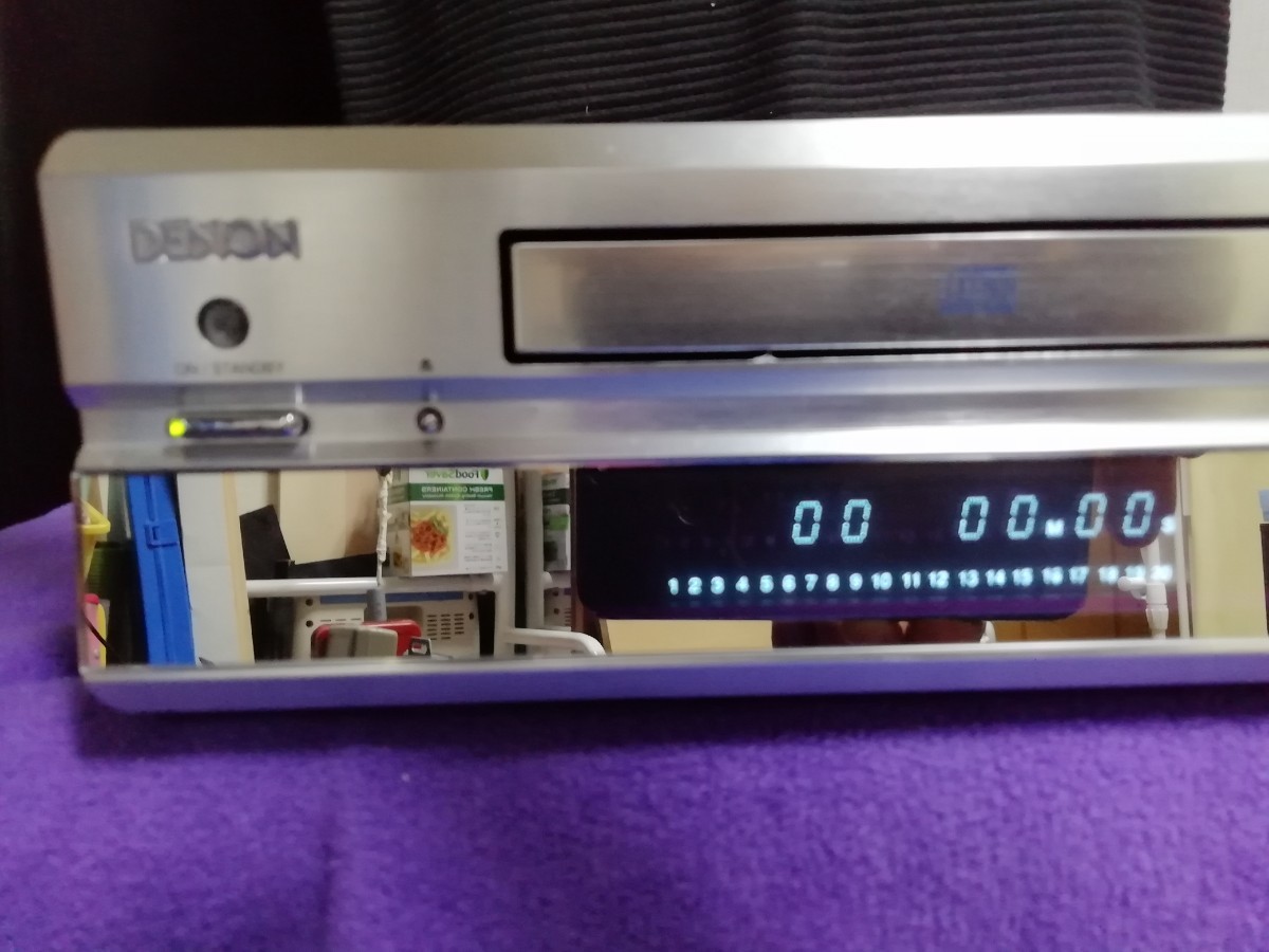 DENON CDプレーヤーmodel【DCD-201SA】2001年 通電確認済 正常動作品 ALPHAプロセッサー搭載/デジタル出力2系統(光x１/同軸ｘ1)_画像2