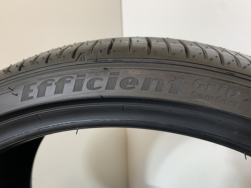 タオル付【送料無料】未使用夏タイヤ ４本セット 225/35R19 88W XL(SGY182-14)GOODYEAR E-Grip Comfort 225/35/19 20年～21年_画像6