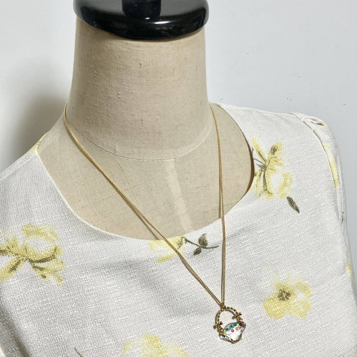 ws330】美品 SWAROVSKI スワロフスキー バッグ型 ネックレス ws330】美品 SWAROVSKI スワロフスキー バッグ型 ネックレス