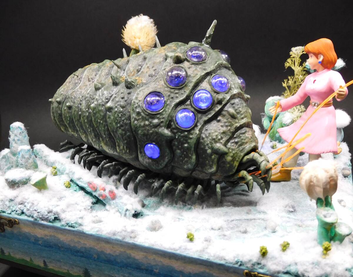 Bandai 1/20 Scale Valley Nausicaa [Omushi и Nausicaa] Гнитная электрическая диорама !!