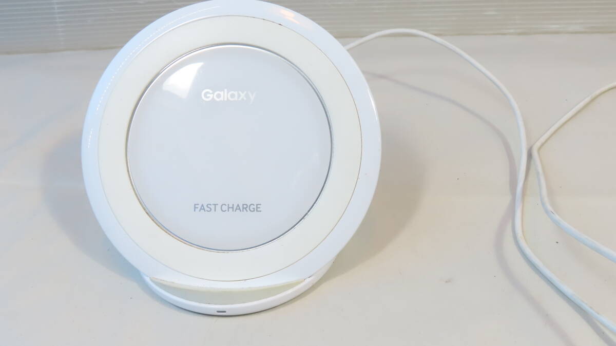 Galaxy WIRELESS CHANGER ワイヤレスチェンジャー　EP-NG390 FAST CHARGE _画像1