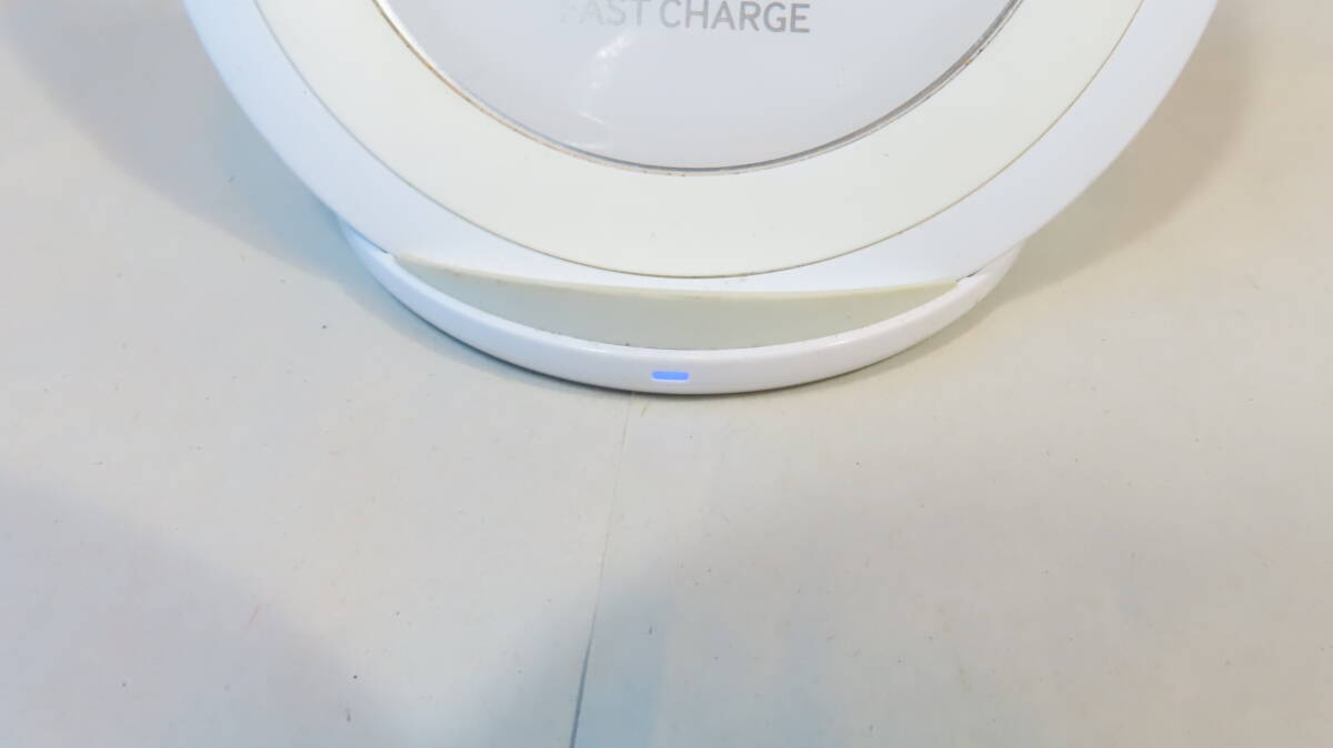 Galaxy WIRELESS CHANGER ワイヤレスチェンジャー　EP-NG390 FAST CHARGE _画像4