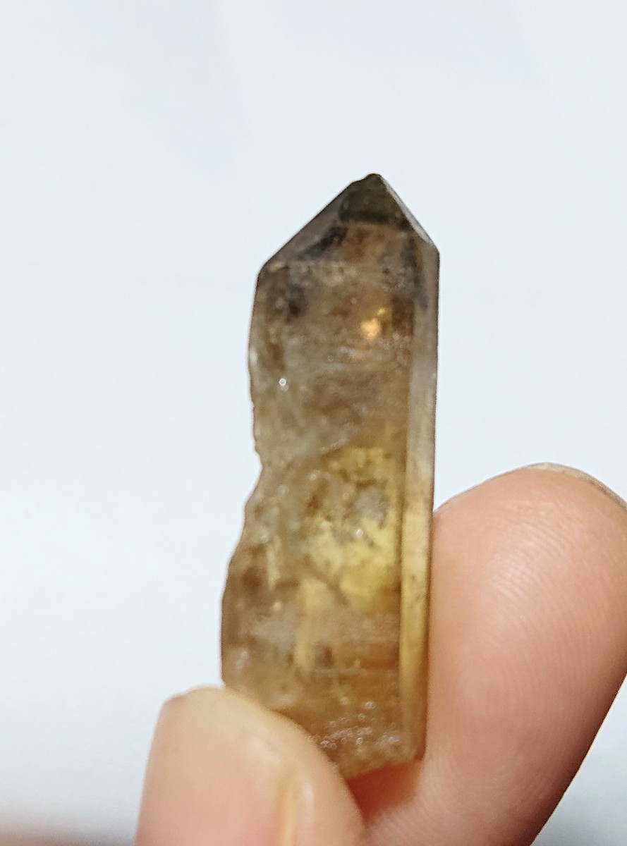 ザンビア産 天然シトリン(黄水晶）濃いめカラー ゲートウェイ/自然色/鉱物標本、原石、アフリカ_画像3