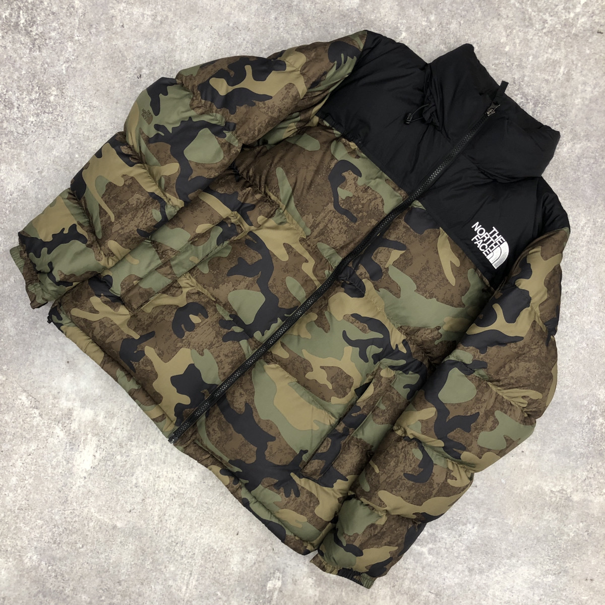 ● THE NORTH FACE ザ ノース フェイス NOVELTY NUPTSE JACKET ノベルティー ヌプシ ジャケット カモ柄 サイズL ND92336 104