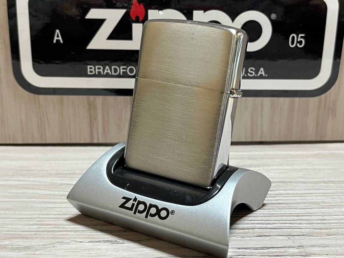 【希少】新品未使用 2000年製 Zippo 非売品 / 限定 'Marlboro MEDIUM SOFT PACK' マルボロ エンボス加工 ジッポー 喫煙具 オイルライター _画像7