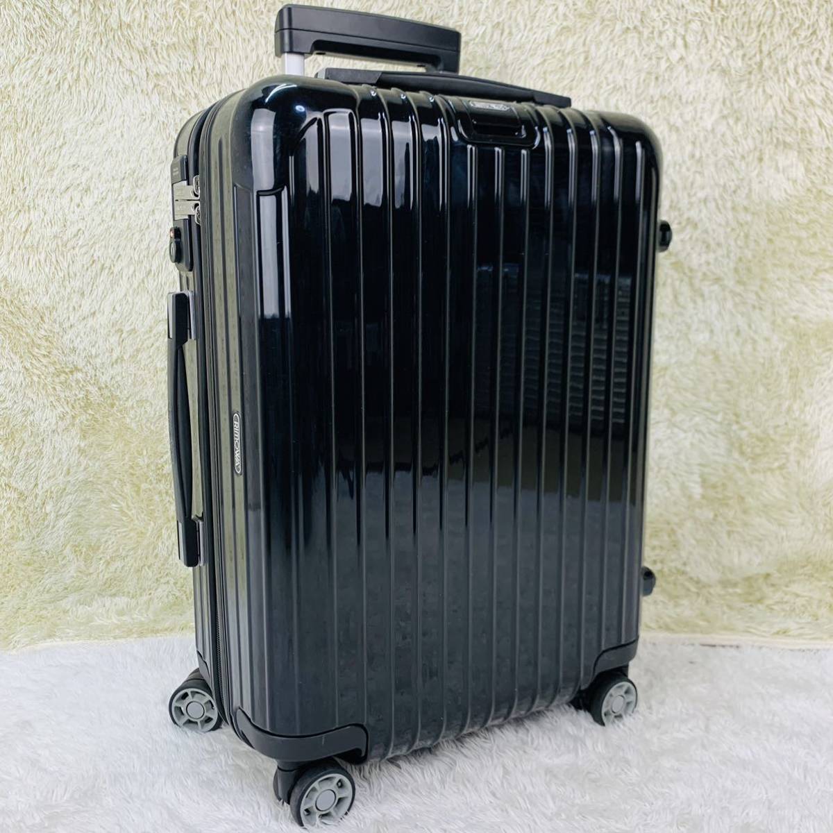 【美品】RIMOWA リモワ SALSA DELUXE サルサデラックス 32L 4輪 MW 機内持ち込み TSAロック ブラック 光沢黒 超軽量 スーツケース キャリー_画像1