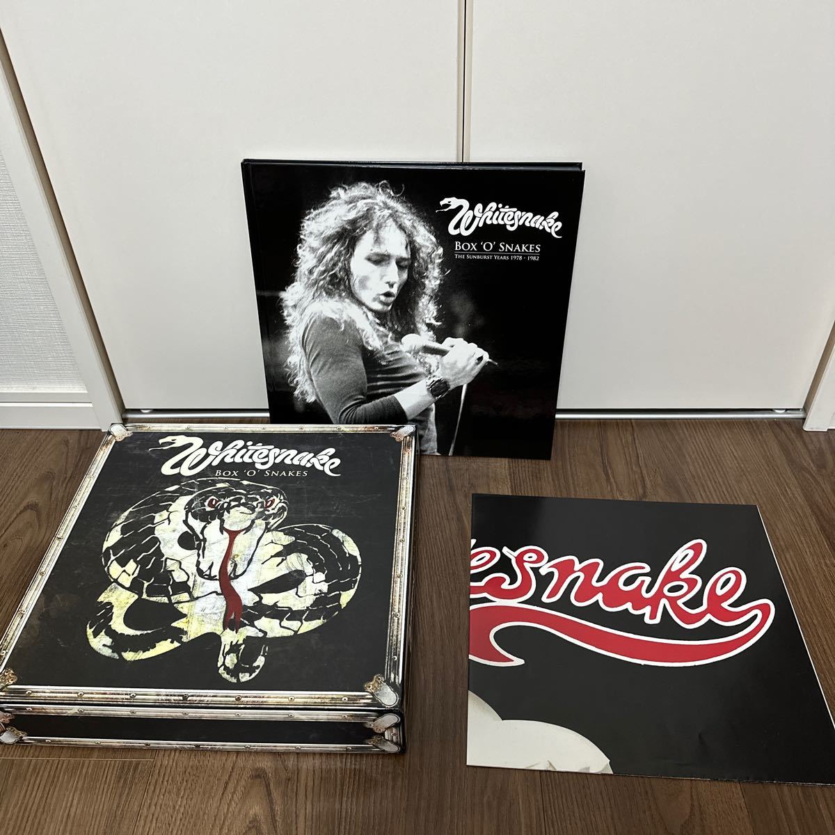 希少ポスター付9CD+DVD+7inch+BOOK!! WHITESNAKE ホワイトスネイク THE SUNBURST YEARS 1978-1982 SNAKEBOX1 レコード 洋楽 限定盤_画像1