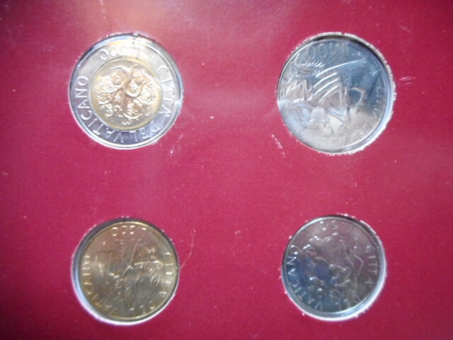 移・231954・外ケ－１０３古銭 外国貨幣 5点 VATICAN CITY、POLISH、SAMOA、ECUADOR、KUWAIT_画像2
